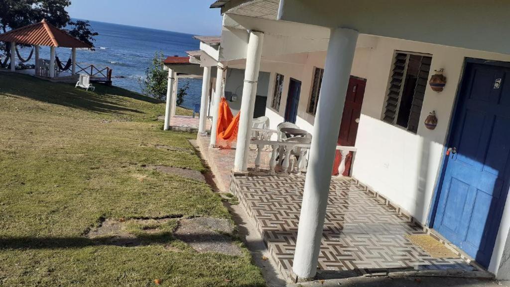 Hostal Denisse Tours Santa Catalina Exterior photo